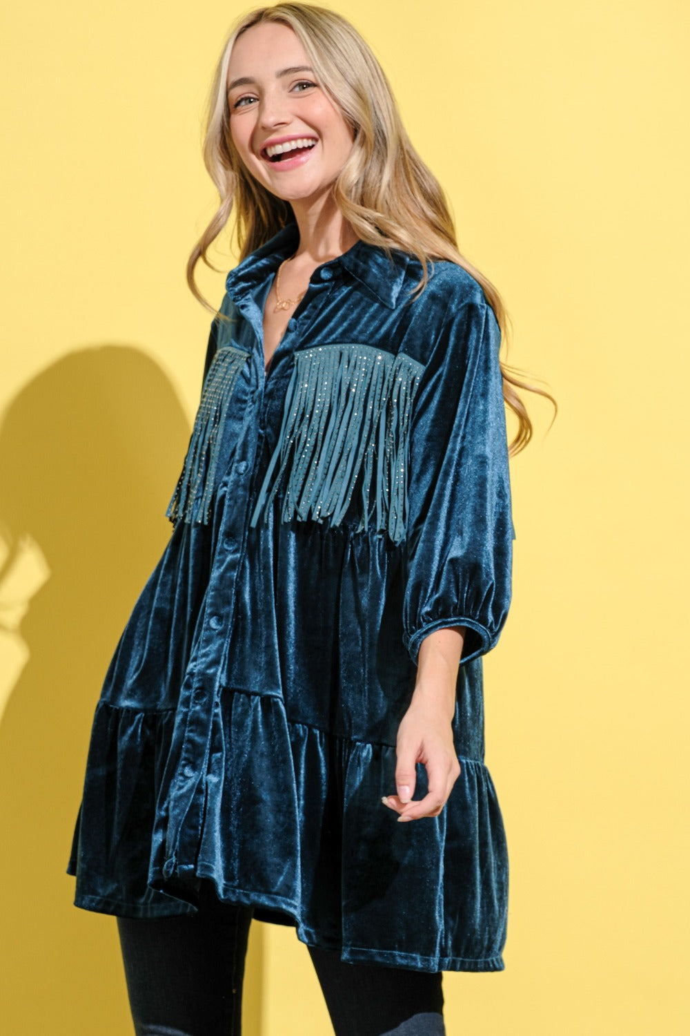 Robe Chemise en Velours Détaillée à Franges – Robe Chemise en Velours, Robe Détaillée à Franges, Robe Chemise Luxueuse, Robe en Velours Élégante, Robe à Franges Ludique