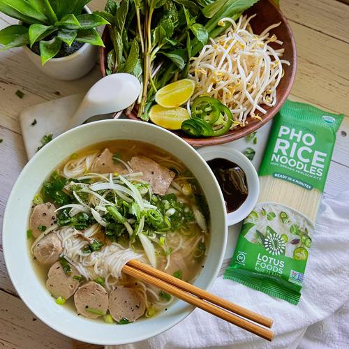 Lotus Foods Nouilles de riz Pho biologiques 8 oz