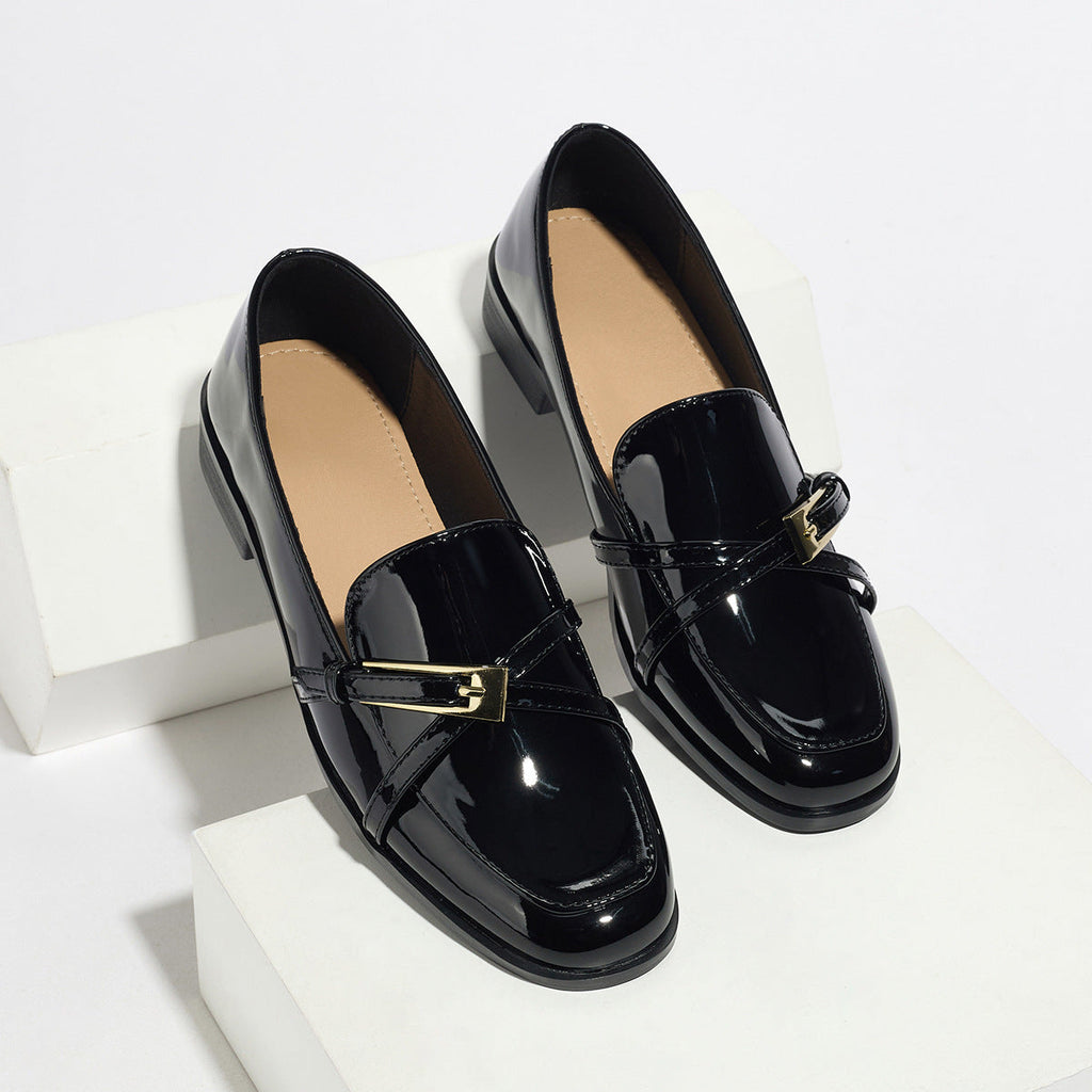 Chaussures vernies carrées pour femmes