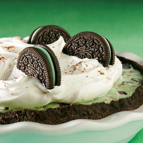 Oreo Mint Creme Chocolate Sandwich Cookies, Family Size, 18.71 Oz