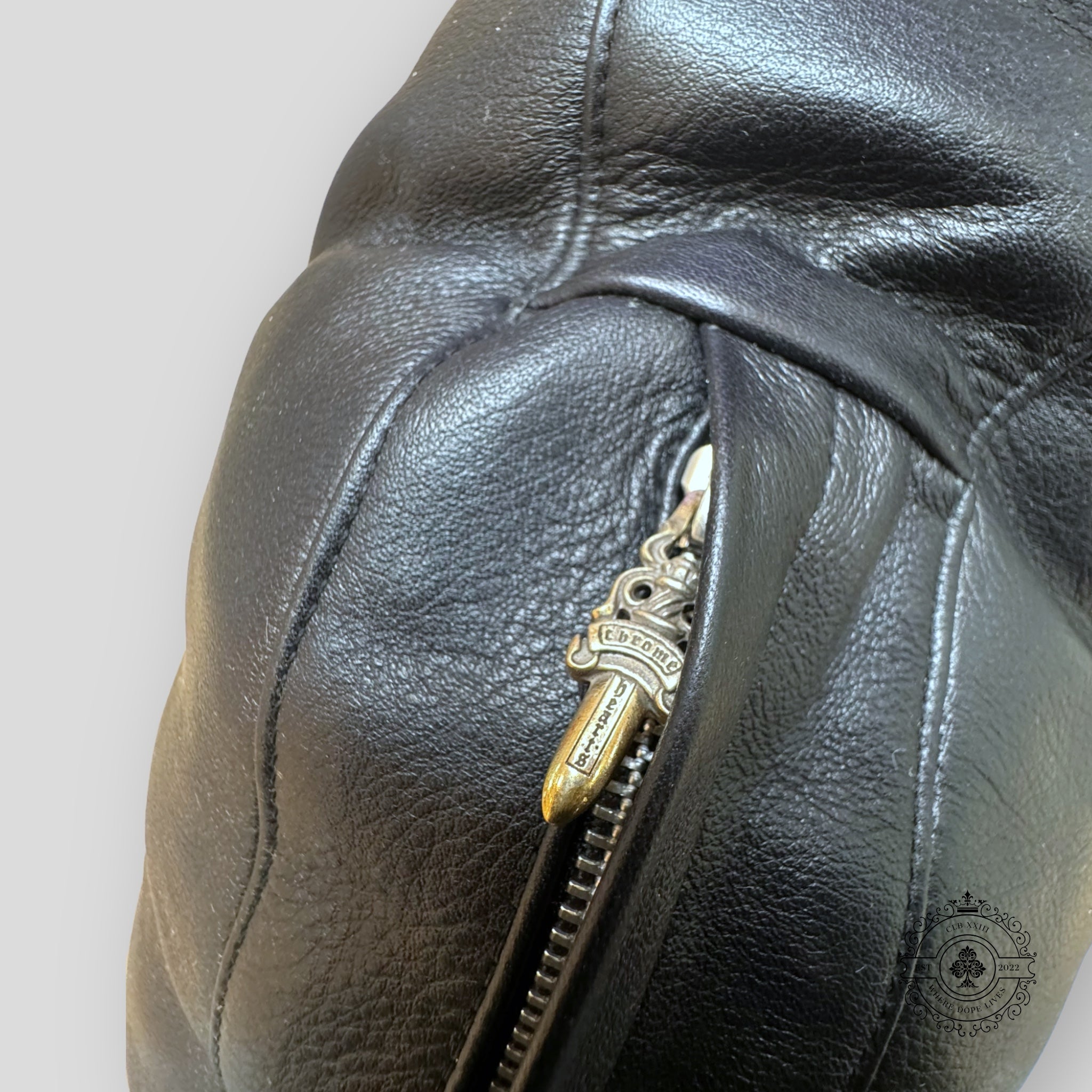 Panier pour chien Chrome Hearts à croix multicolores