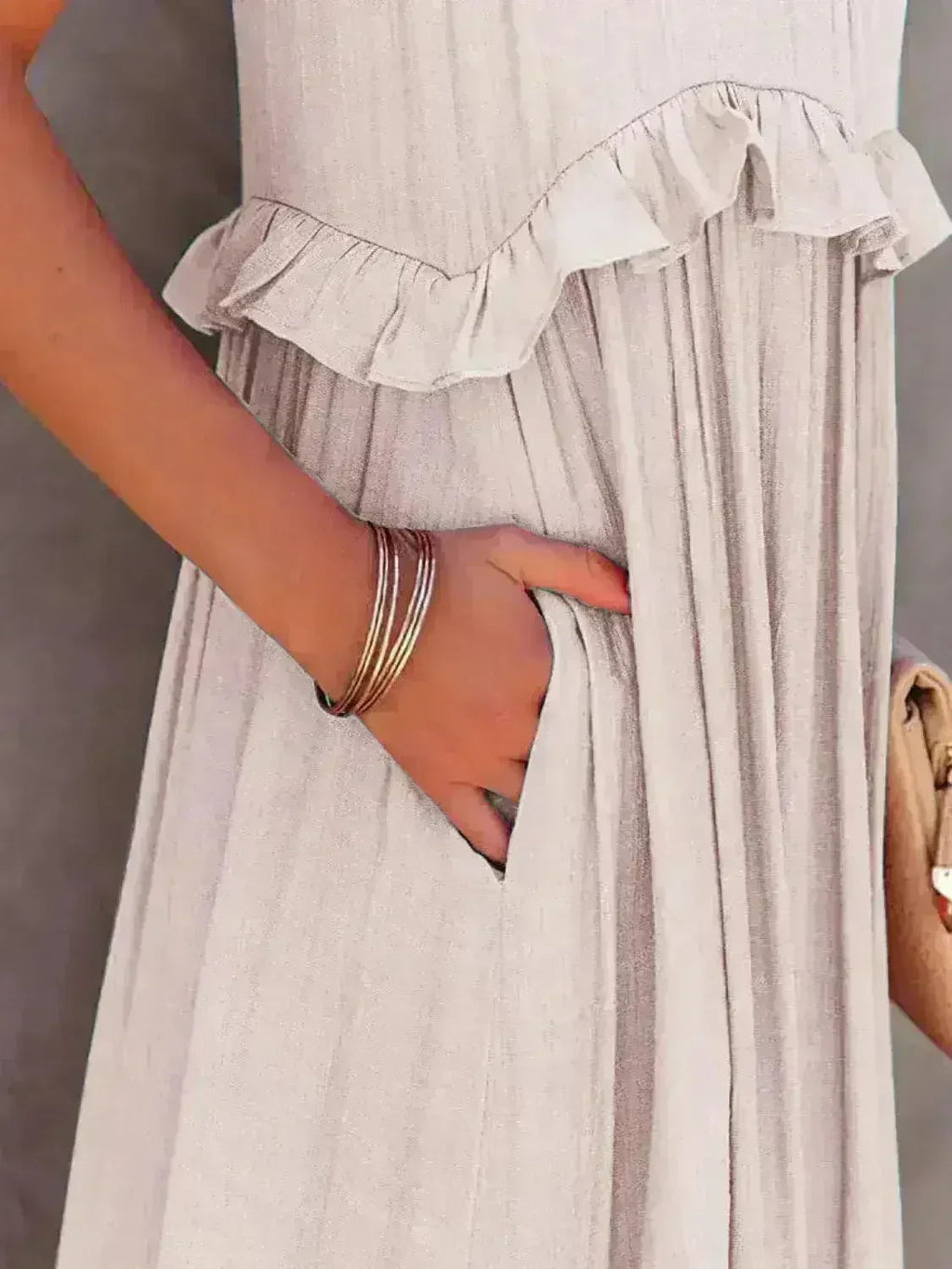 Robe longue étagée sans manches à volants avec poches