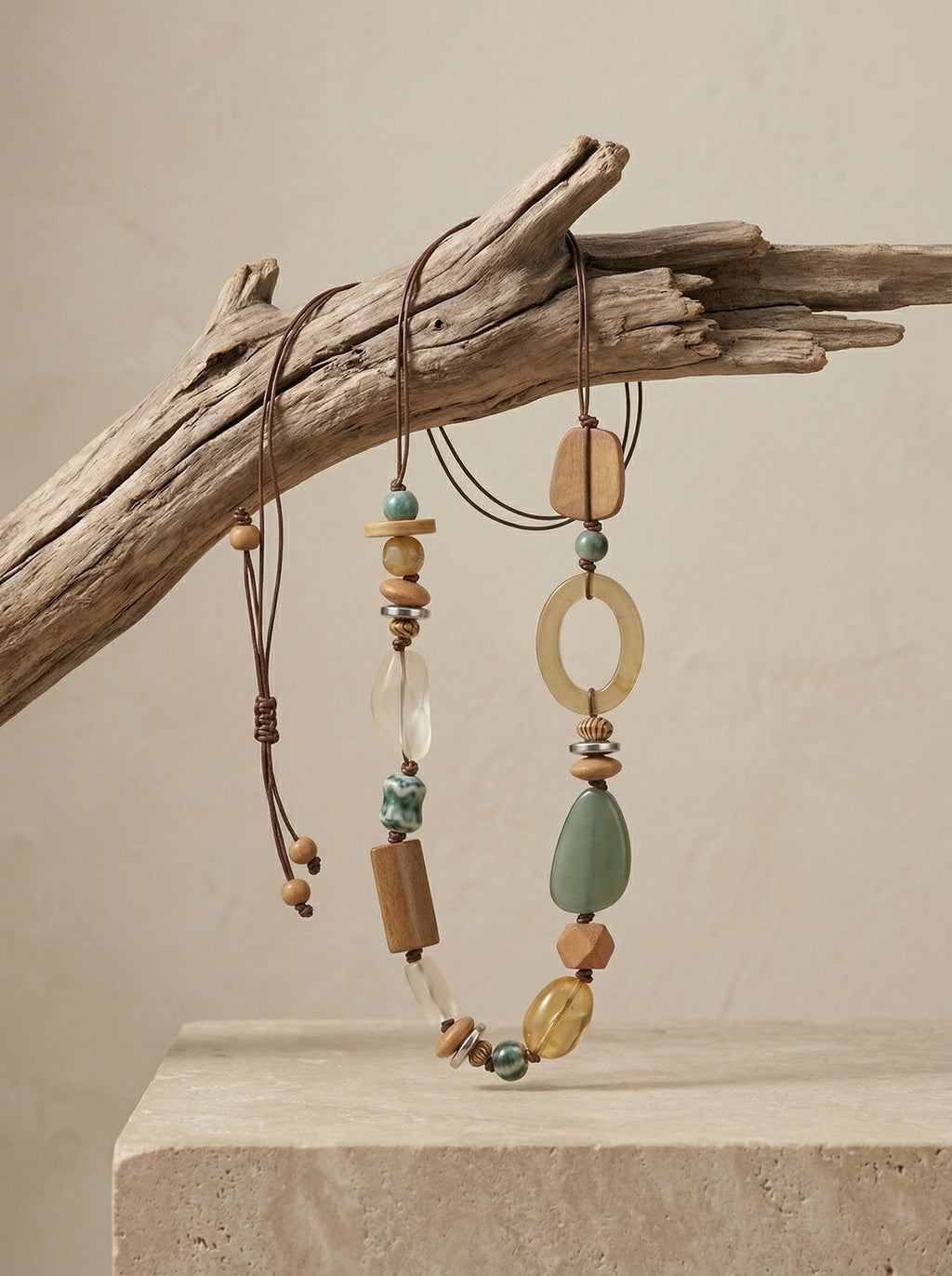 Collier pendentif long perles mélangées bohème