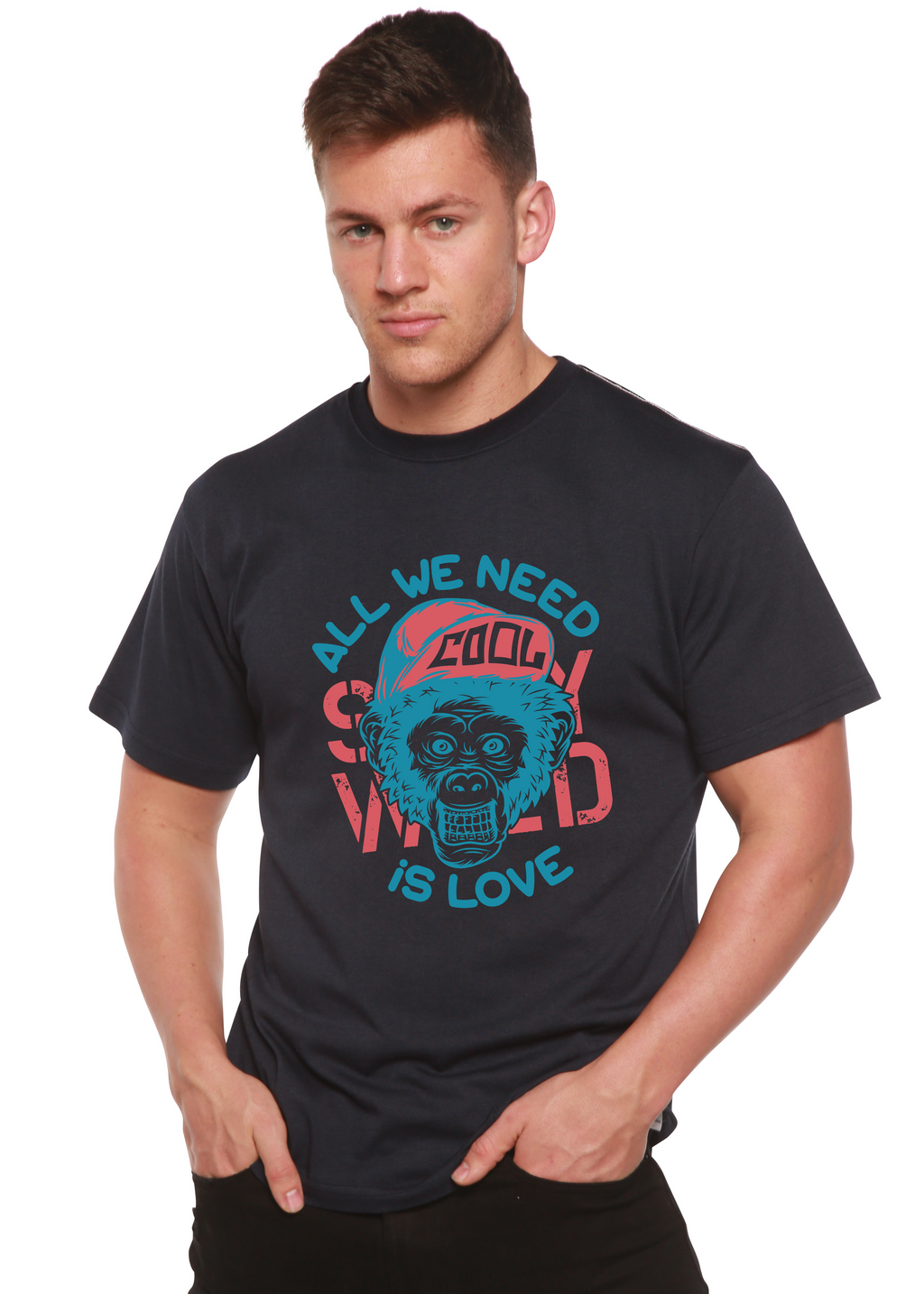 T-shirt graphique à manches courtes en viscose de bambou et coton biologique pour homme "All We Need is Love"
