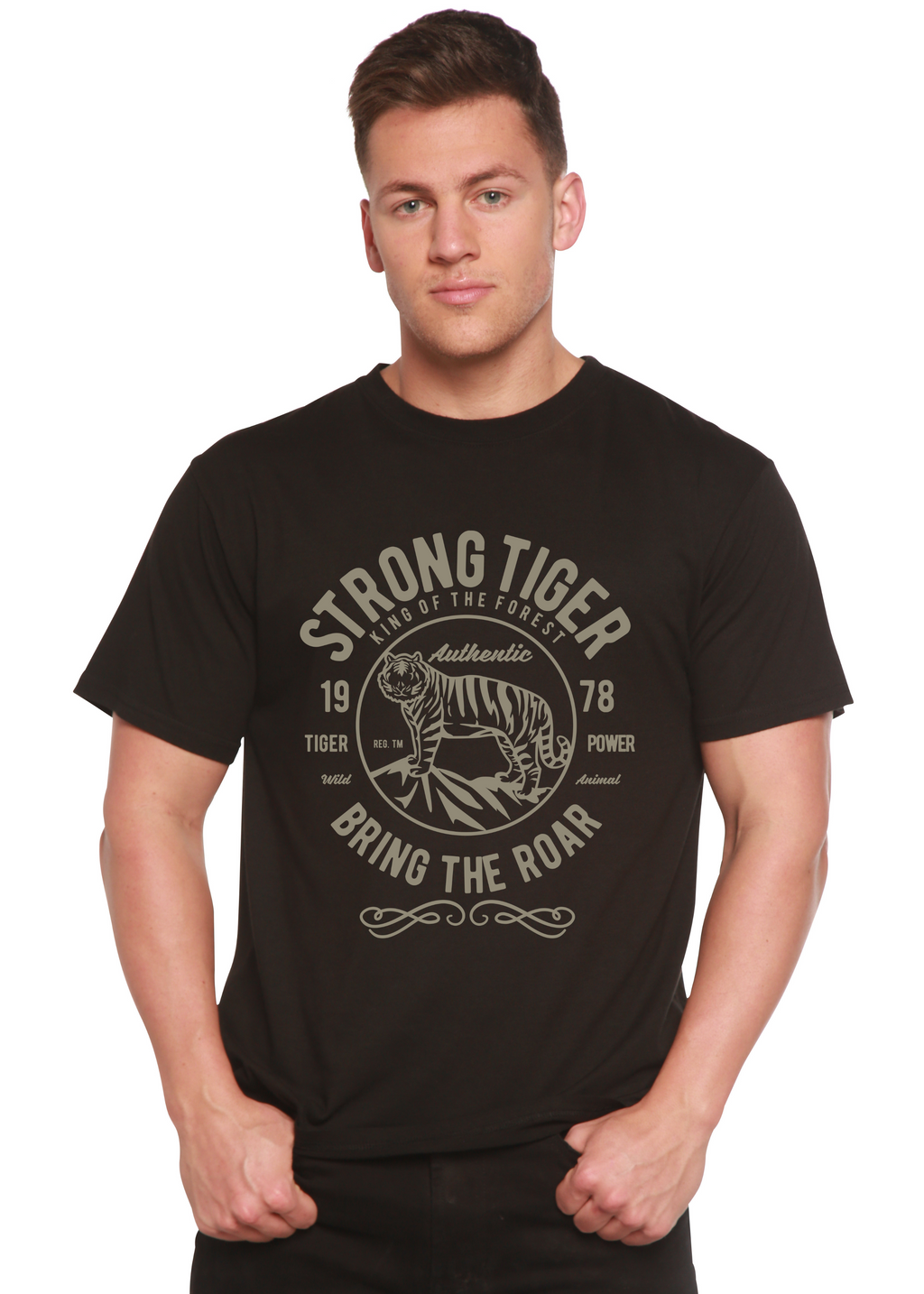 T-shirt à manches courtes et motif graphique Strong Tiger Spun Bamboo® en viscose de bambou/coton biologique pour homme