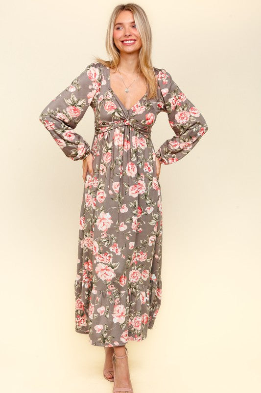 Robe florale à détail torsadé et ourlet volanté avec poches latérales pour femme – Imprimé floral féminin, détail torsadé sophistiqué, ourlet volanté amusant et poches pratiques