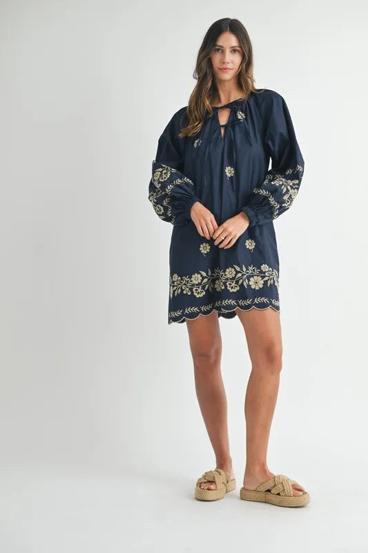 Mini-robe paysanne brodée à manches longues pour femme – Mini-robe brodée, robe paysanne à manches longues, robe bohème, robe paysanne décontractée, robe élégance intemporelle