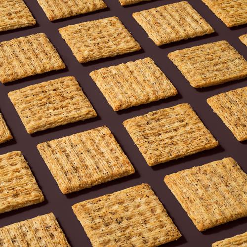 Triscuit Biscuits de Blé Entier Poivre Noir Concassé et Huile d'Olive, Collations pour le Déjeuner, Biscuits Apéritifs, 240 g