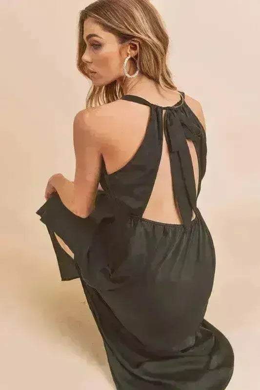 Robe longue à fines bretelles Aemi + Co, avec fronces latérales, fente et découpe au dos