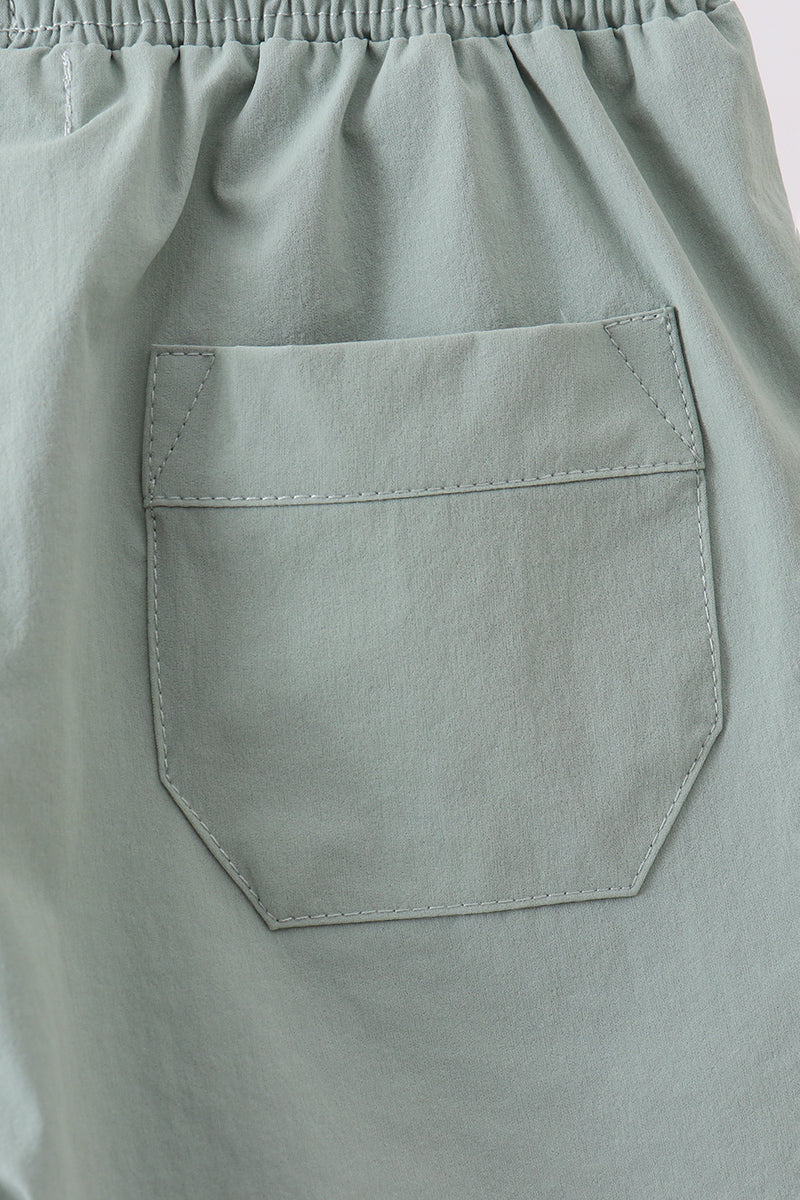 Shorts de sport de performance couleur sauge