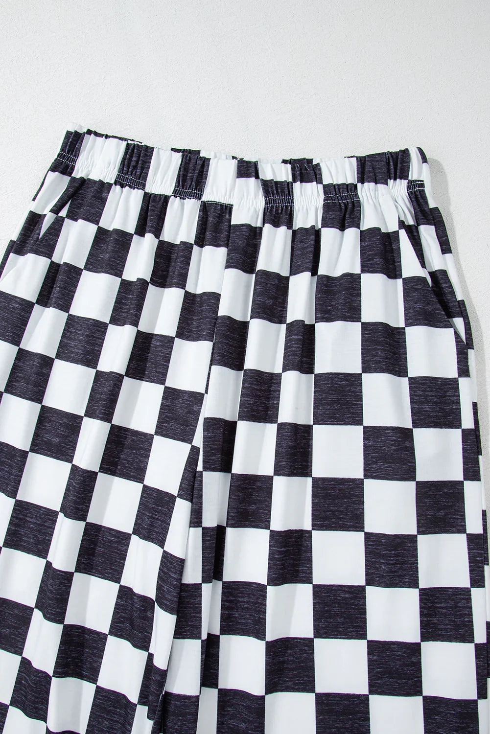Pantalon ample taille haute à carreaux noirs