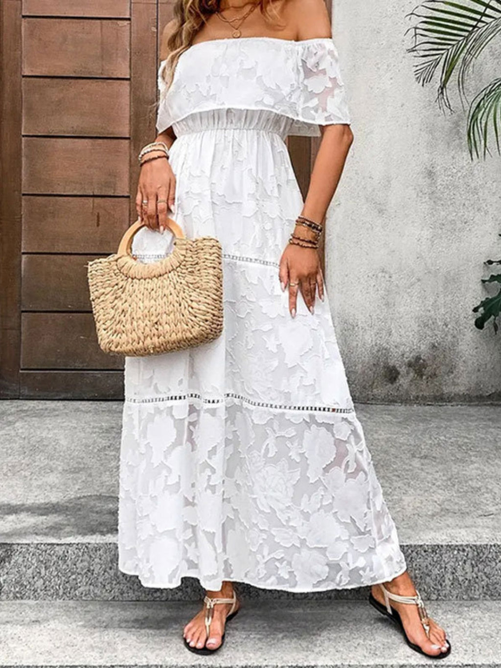 Robe longue blanche chic à épaules dénudées élégante robe d'été à manches courtes