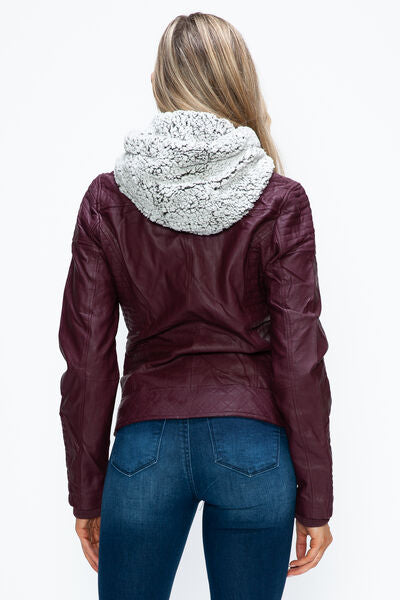 Veste double fermeture éclair superposée chaude, élégante pour femme avec capuche douillette en fausse fourrure, chic et confortable.