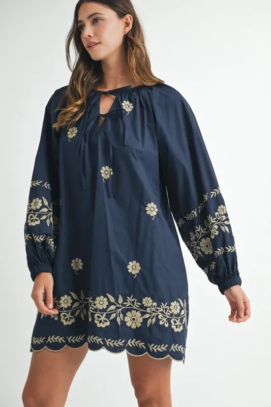 Mini-robe paysanne brodée à manches longues pour femme – Mini-robe brodée, robe paysanne à manches longues, robe bohème, robe paysanne décontractée, robe élégance intemporelle