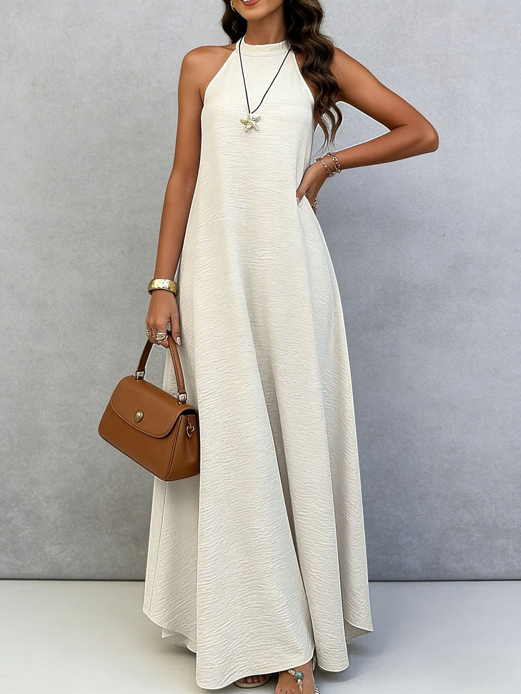 Robe longue sans manches et fluide en crêpe de soie glacée pour femme