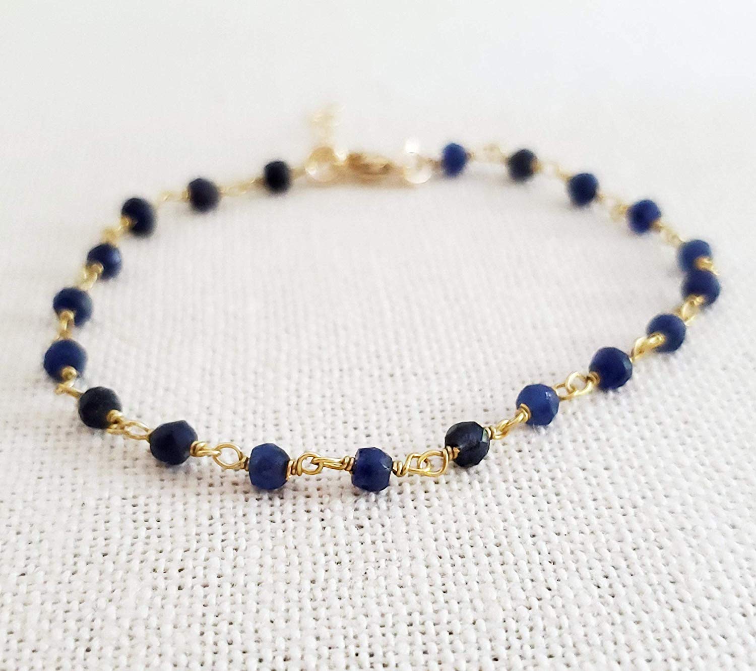 Bracelet en saphir teinté et or rempli 14 carats