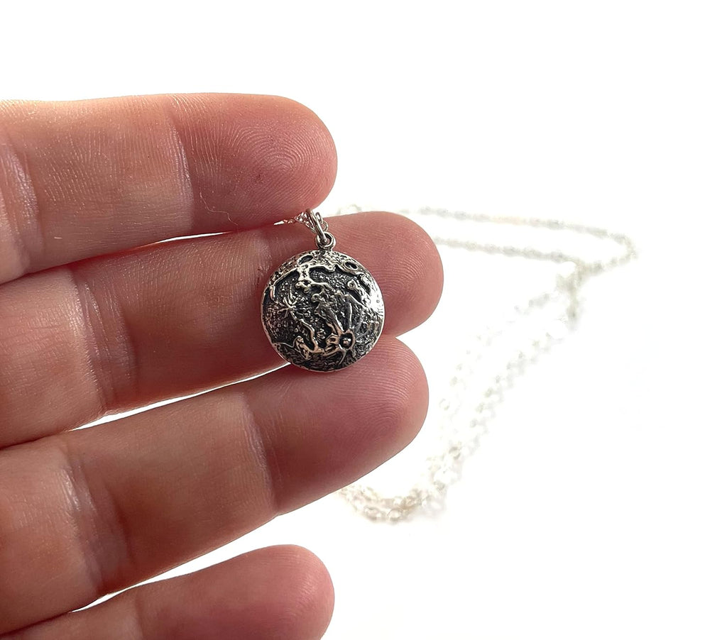 Full Moon Pendant Necklace – Sterling Silver, 18-Inch Chain