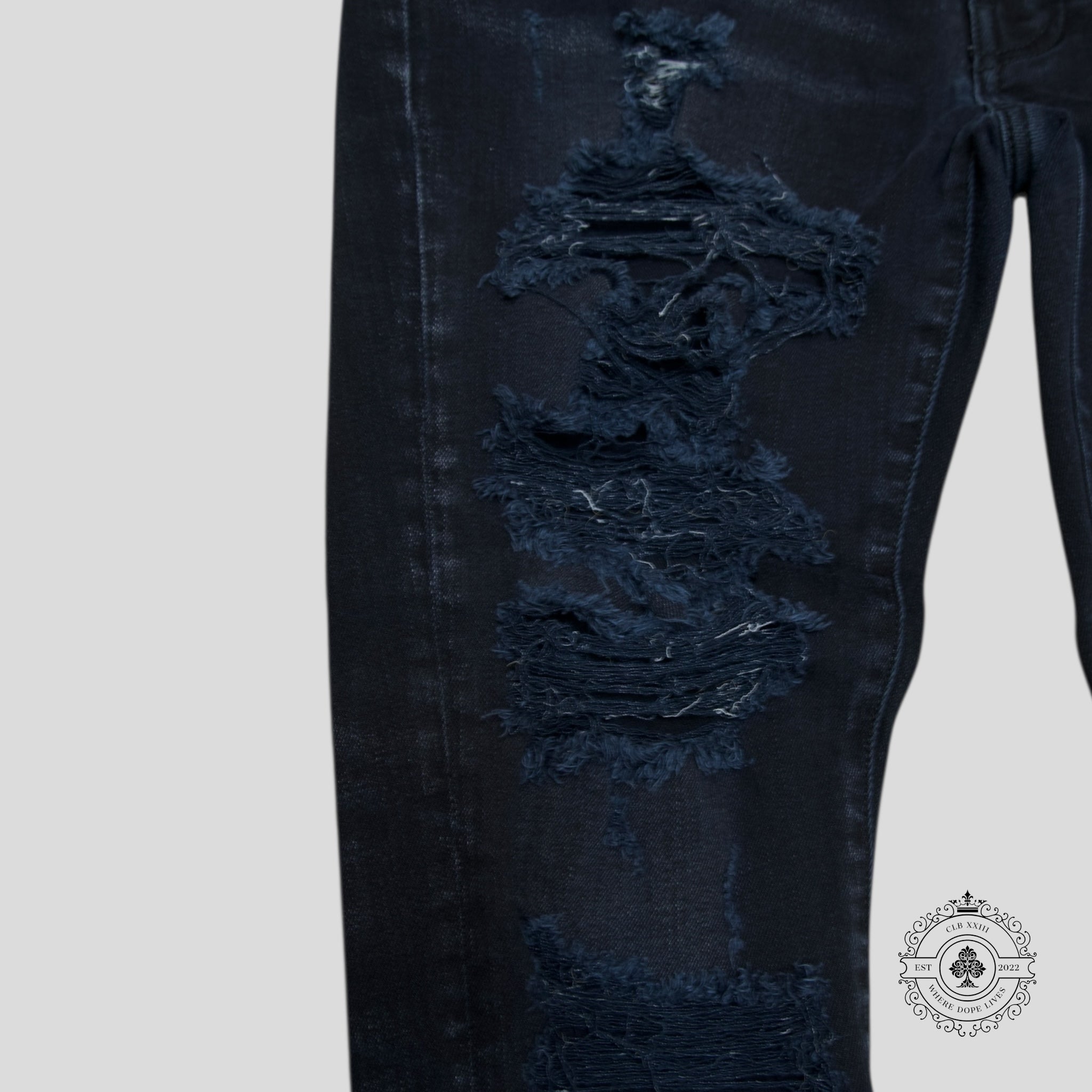 Jean Amiri MX1 Thrashed en denim noir vieilli