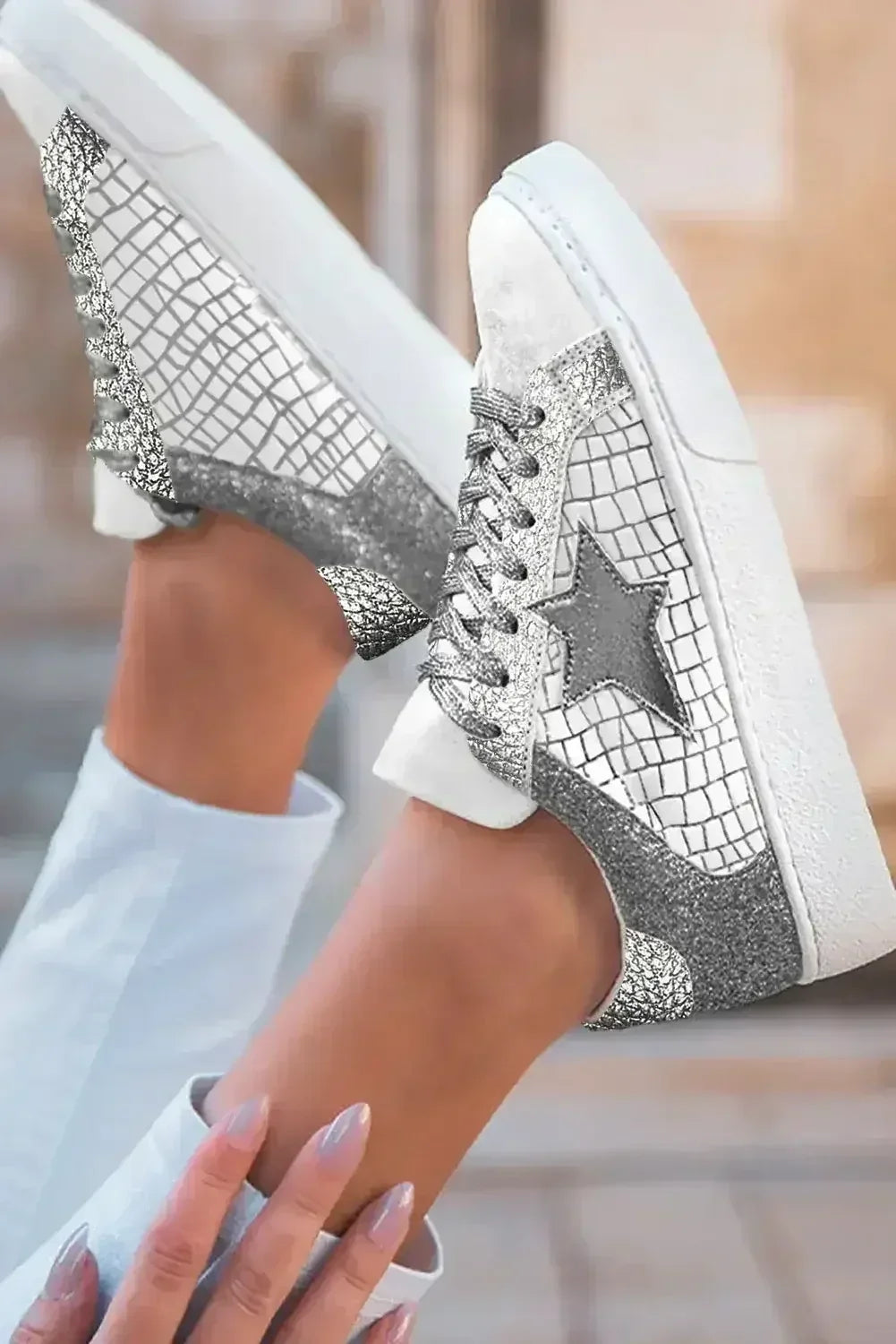 Baskets à lacets en similicuir PU à motif étoiles à paillettes dorées