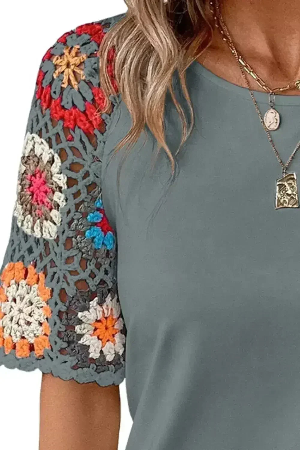 Chemisier à manches courtes et col rond à motifs géométriques | Femstylo
