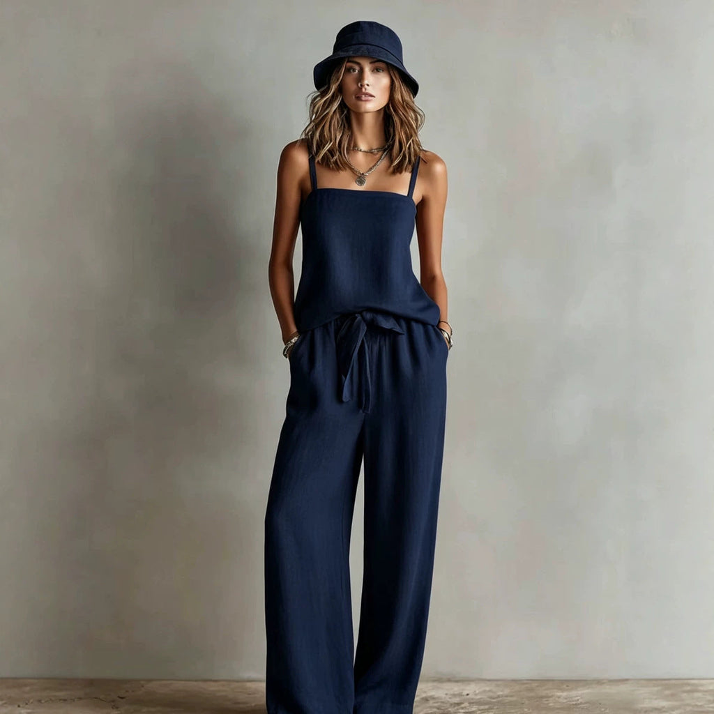 Ensemble deux pièces caraco à fines bretelles et pantalon ample pour femme
