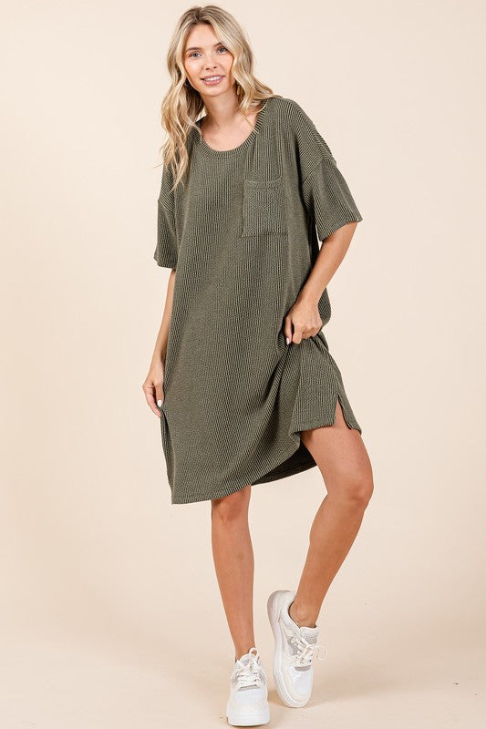 Robe T-shirt à Manches Courtes en Tricot Côtelé Urban pour Femme – Confortable, Tendance, Chic et Polyvalente pour les Occasions Décontractées
