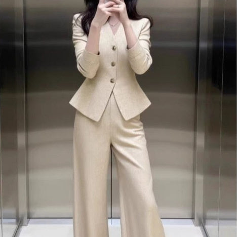Ensemble Manteau Beige Ceintré et Pantalon Large