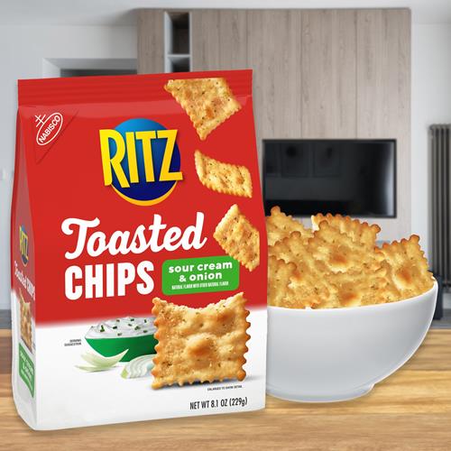 Craquelins Ritz Toasted Chips saveur crème sure et oignon, amuse-gueules, 230 g