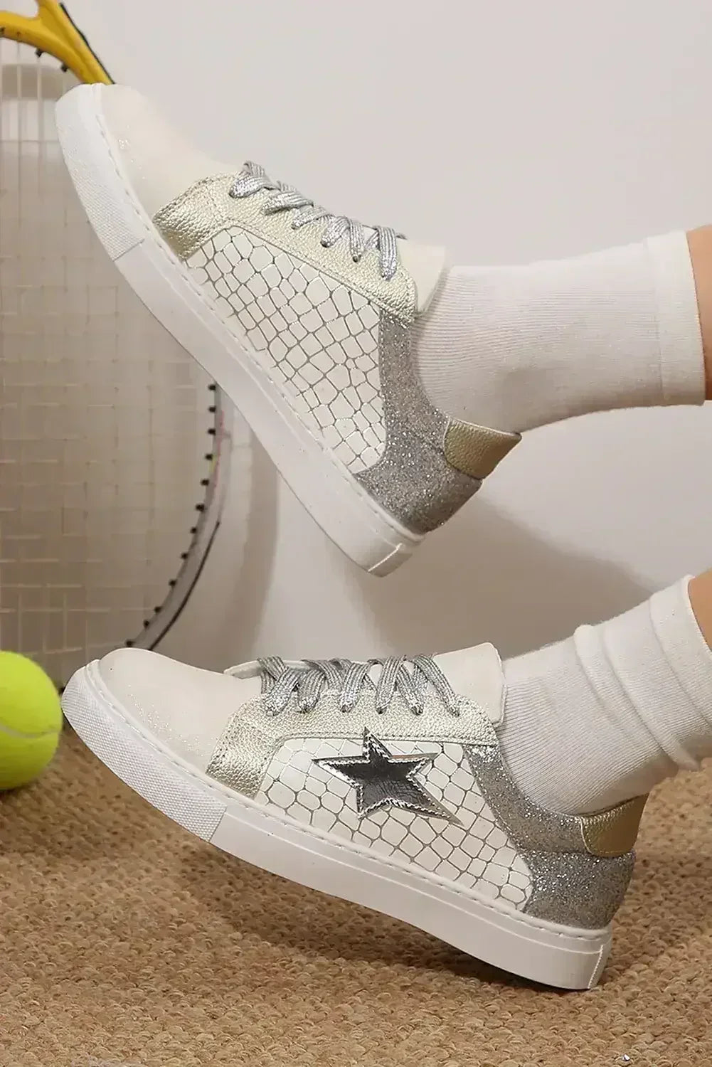 Baskets à lacets en similicuir PU à motif étoiles à paillettes dorées