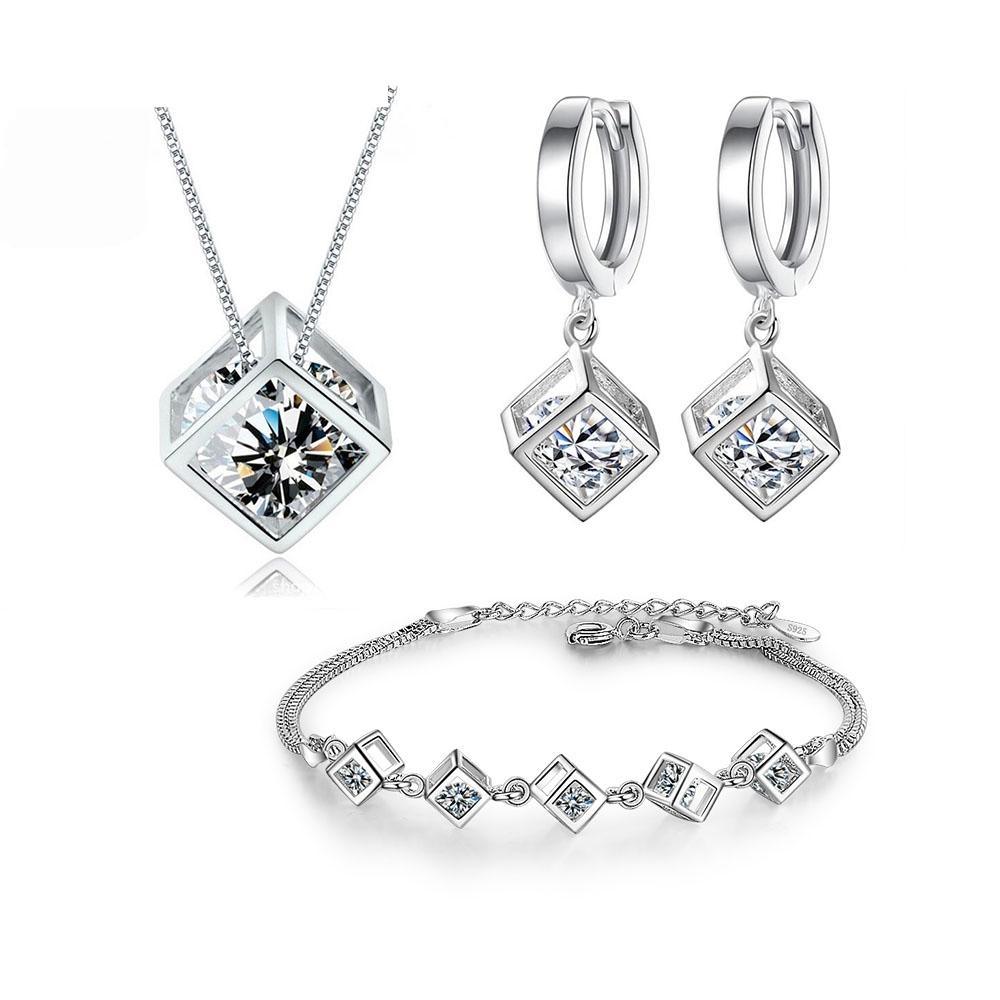 Nouveaux bijoux de luxe estampillés couleur argent Zircon élégant collier, boucles d'oreilles et bracelet en forme de cube carré pour femmes