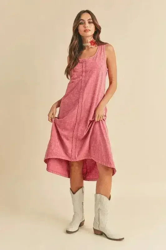 Robe midi débardeur Aemi + Co avec encolure dégagée et ourlet asymétrique