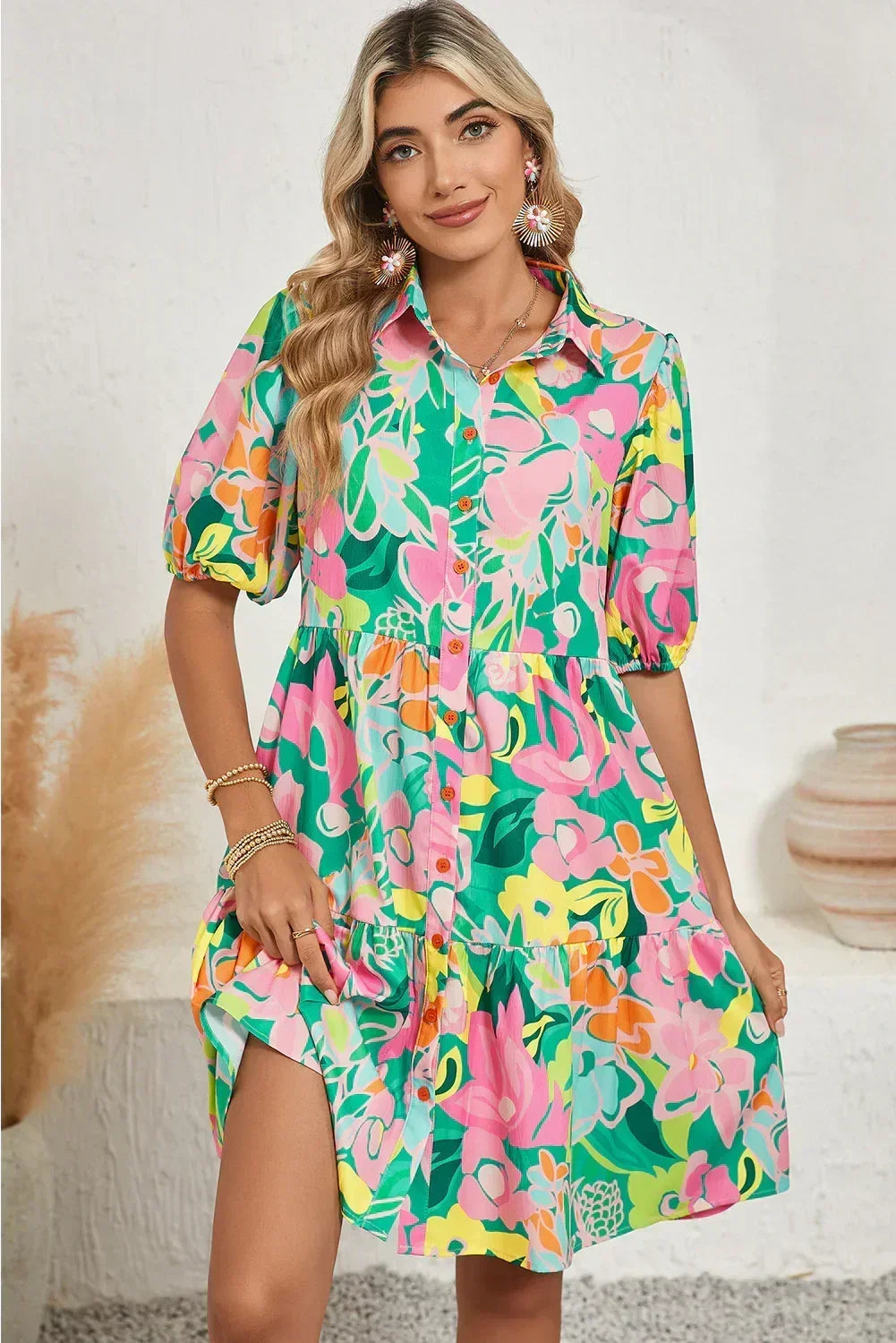 Robe Babydoll Boutonnée à Manches Bouffantes Florales Vertes