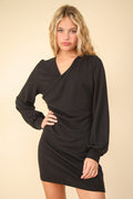 Mini-robe moulante froncée pour femme – Élégante, épurée, ajustée à la silhouette, design froncé flatteur, mini-robe audacieuse pour occasions spéciales