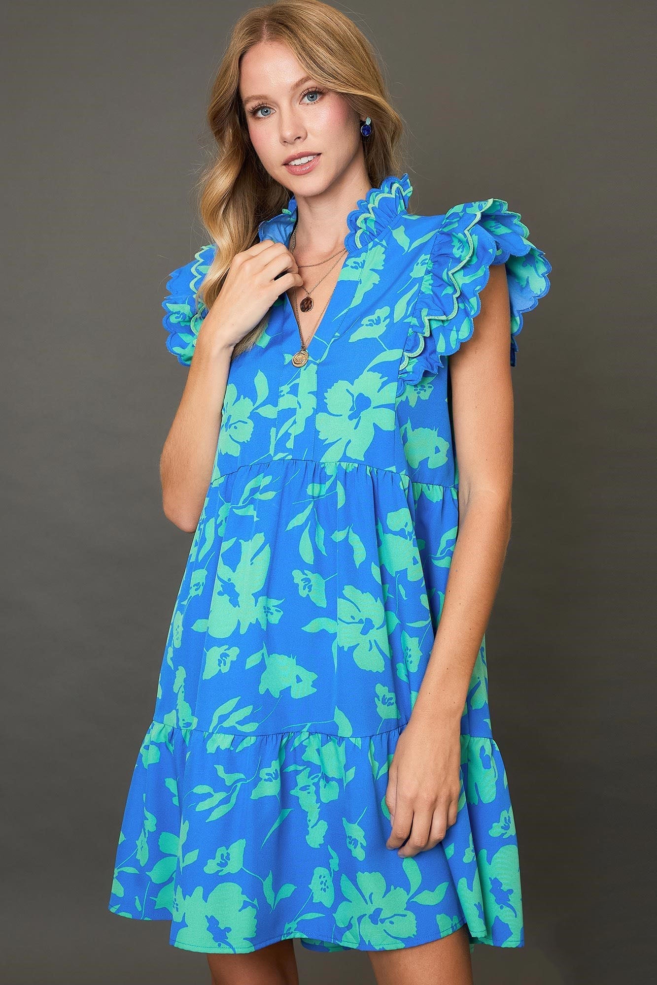 Robe Mini Bleue Grande Taille à Imprimé Floral Bicolore et Manches Volantes, Robe Élégante Grande Taille