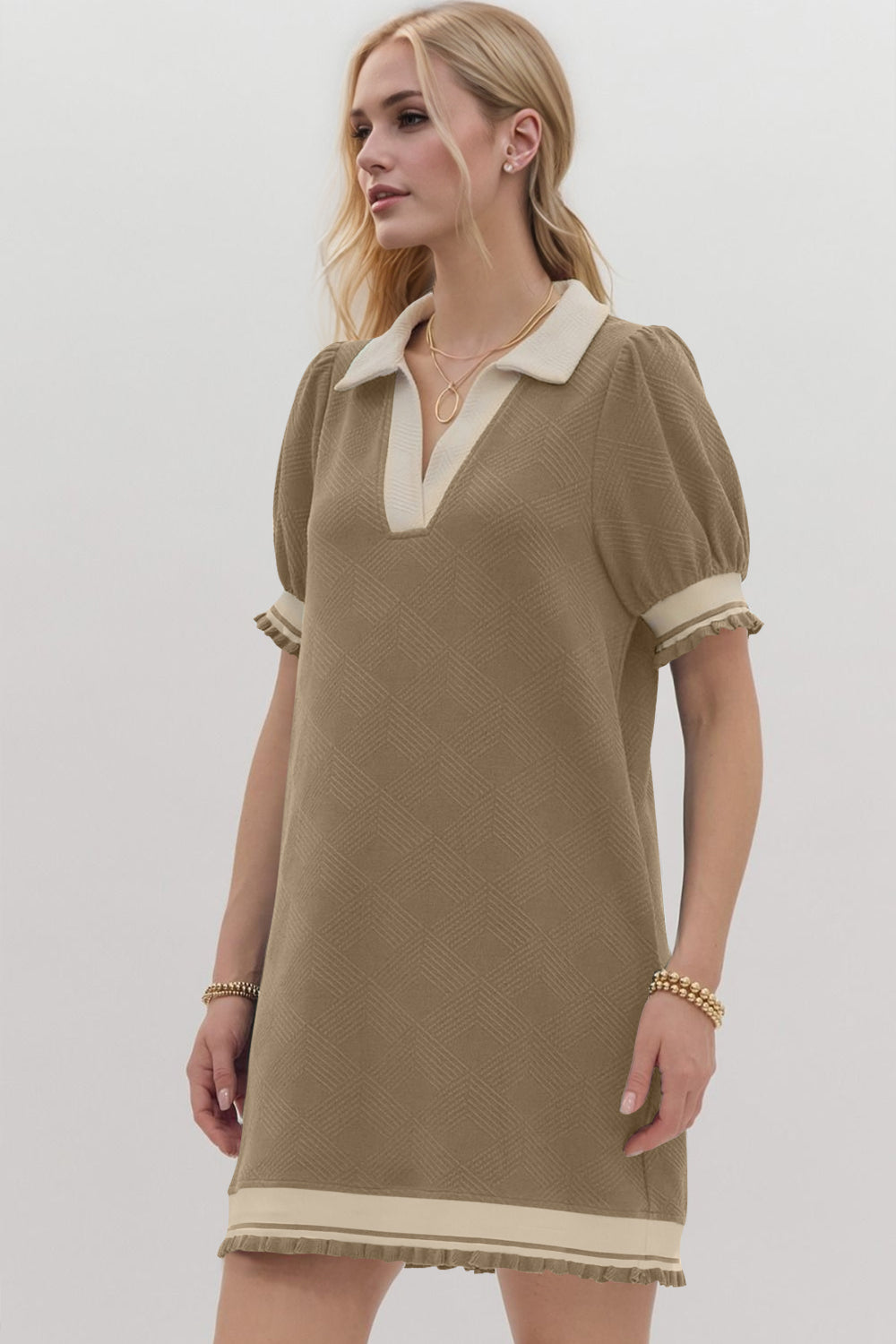 Robe Courte Tendance à Manches Courtes Contrastées, Douce et Confortable, Décontractée pour Femmes