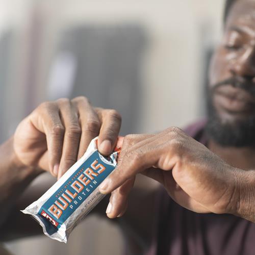 Barre protéinée Clif Builders - Saveur chocolat menthe - 20G de protéines végétales - Sans gluten - Sans OGM - Faible indice glycémique - Sans édulcorants artificiels - 68 g
