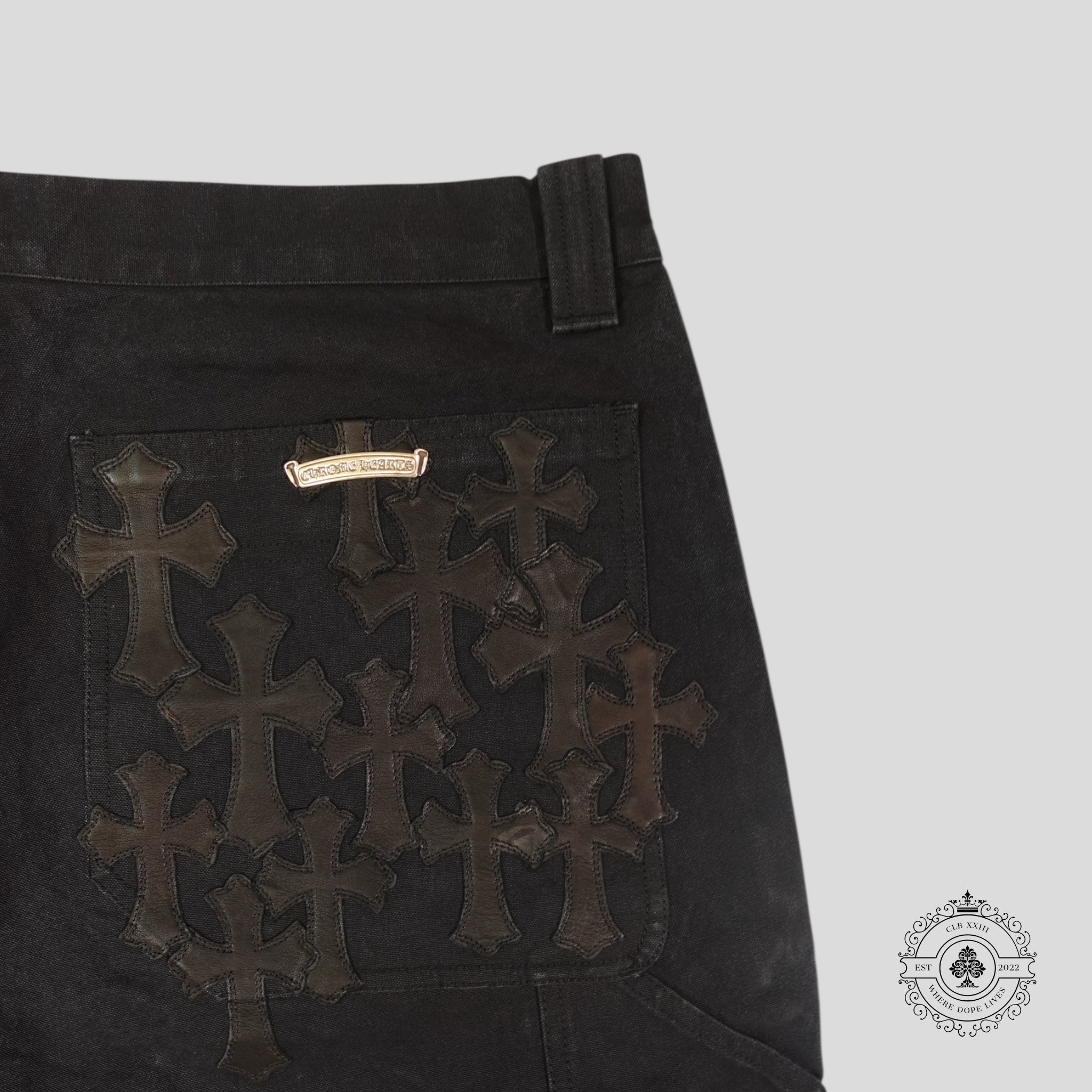 Shorts de charpentier Chrome Hearts 13 Cross Patch noirs