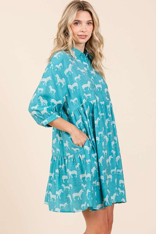 Mini-robe chemise boutonnée imprimé zèbre pour femme – Audacieuse et tendance avec détails à volants