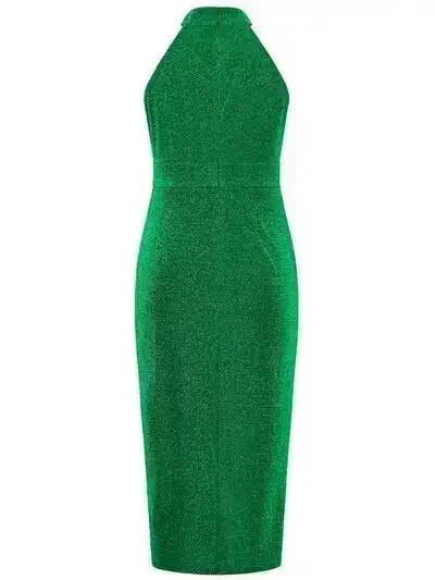 Robe sans manches à col montant, froncée et fendue