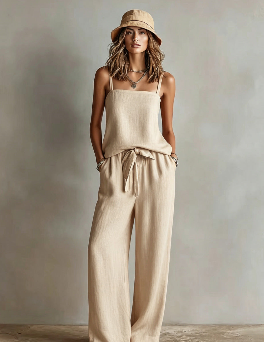 Ensemble deux pièces caraco à fines bretelles et pantalon ample pour femme