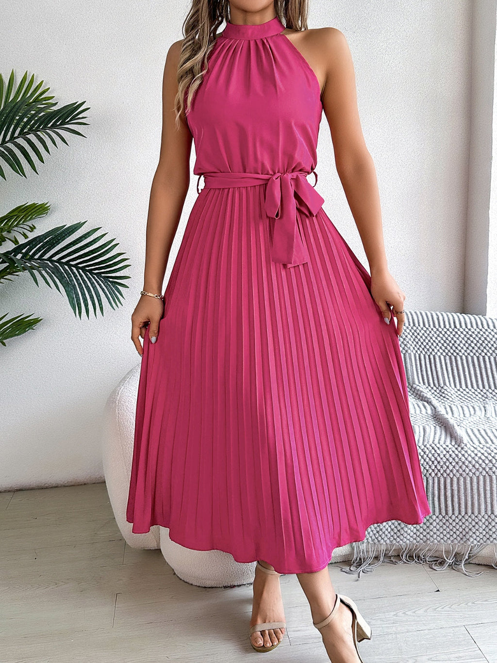Jolie Robe Midi Rose sans Manches Élégante & Fluide pour Filles Magnifique Design