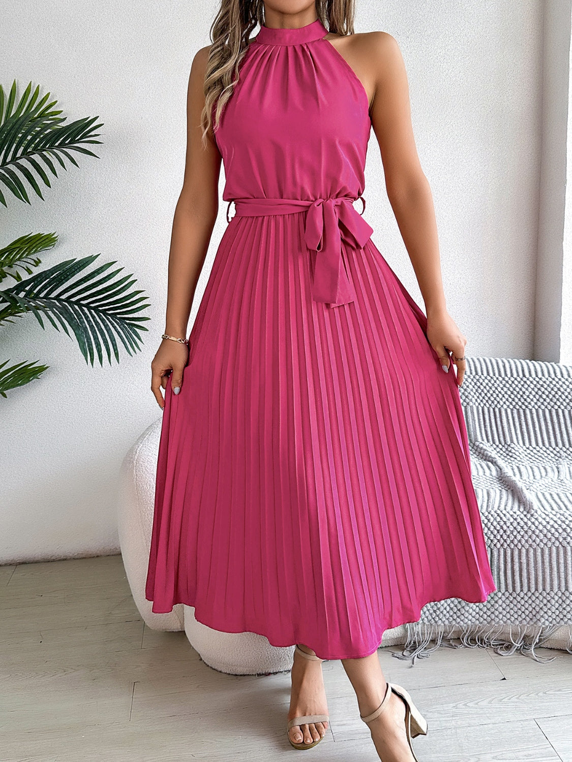 Jolie Robe Midi Rose sans Manches Élégante & Fluide pour Filles Magnifique Design
