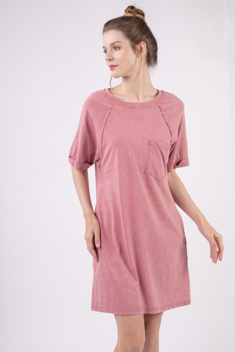 Robe T-shirt Courte à Col Rond Lavé Décontractée pour Femme - Robe Décontractée Chic et Facile à Porter avec Poches
