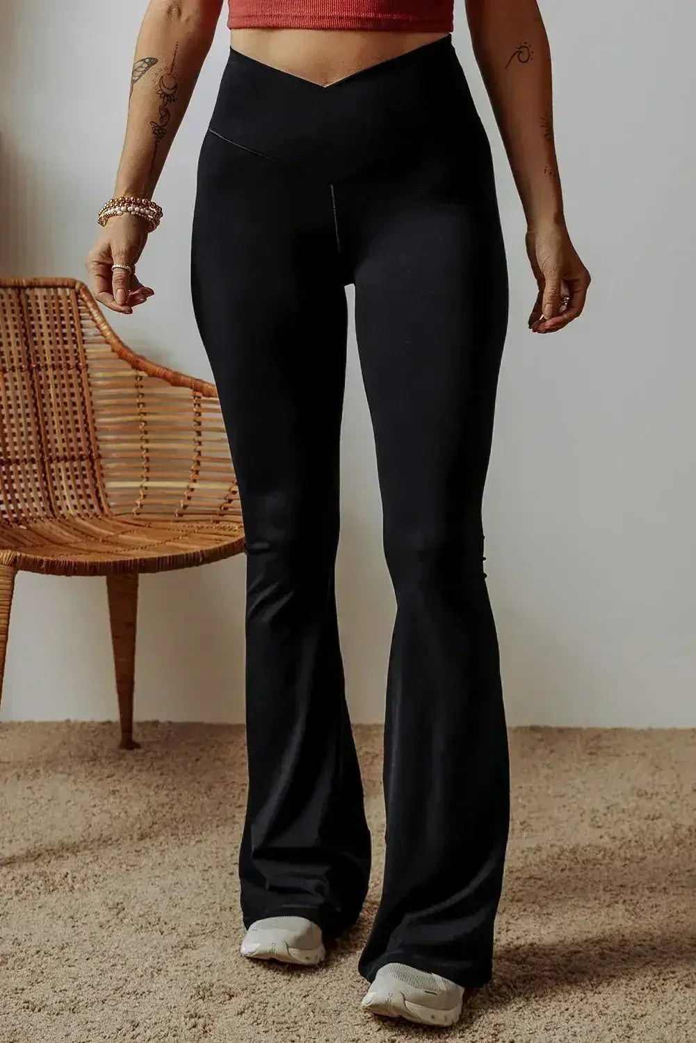 Legging évasé taille haute gris foncé en V