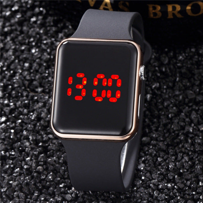Montre enfant LED Sport Silicone Montres décontractées à affichage numérique pour enfants Montre numérique pour enfants simple Montres-bracelets électroniques élégantes et décontractées à affichage LED pour femmes, adolescentes et jeunes filles