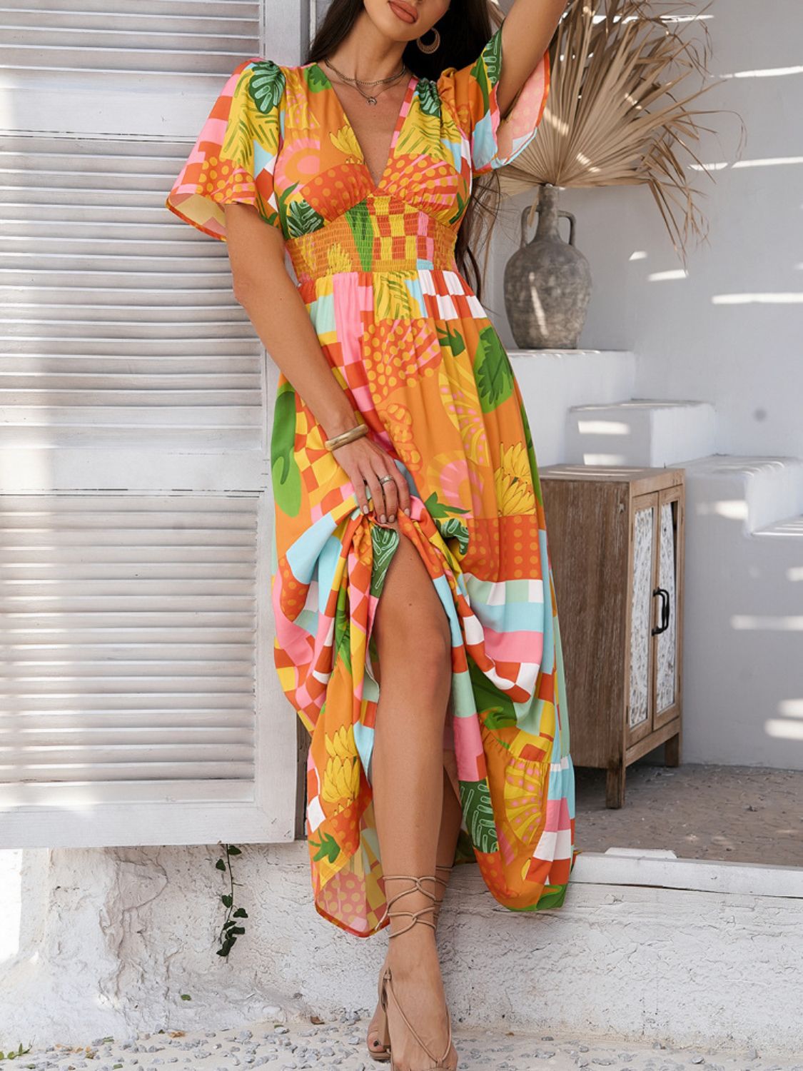 Robe longue élégante pour femme à imprimé floral, col en V et manches courtes
