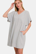 Robe T-shirt Col V à Poches Pour Femmes – Robe Col V Confortable, Robe T-shirt Chic Décontractée, Robe à Poches Pratique, Robe Col V Polyvalente, Robe Décontractée Quotidienne, Robe Coupe Ample, Robe à Poches Fonctionnelle