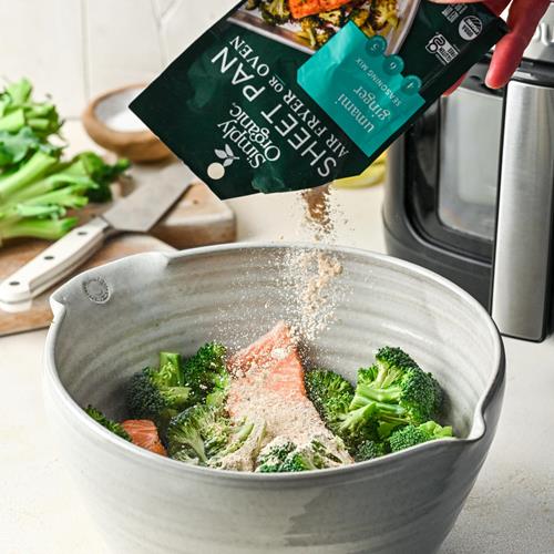 Assaisonnement en poudre pour plats sur plaque Simply Organic, Umami Gingembre, 28 g (lot de 12)