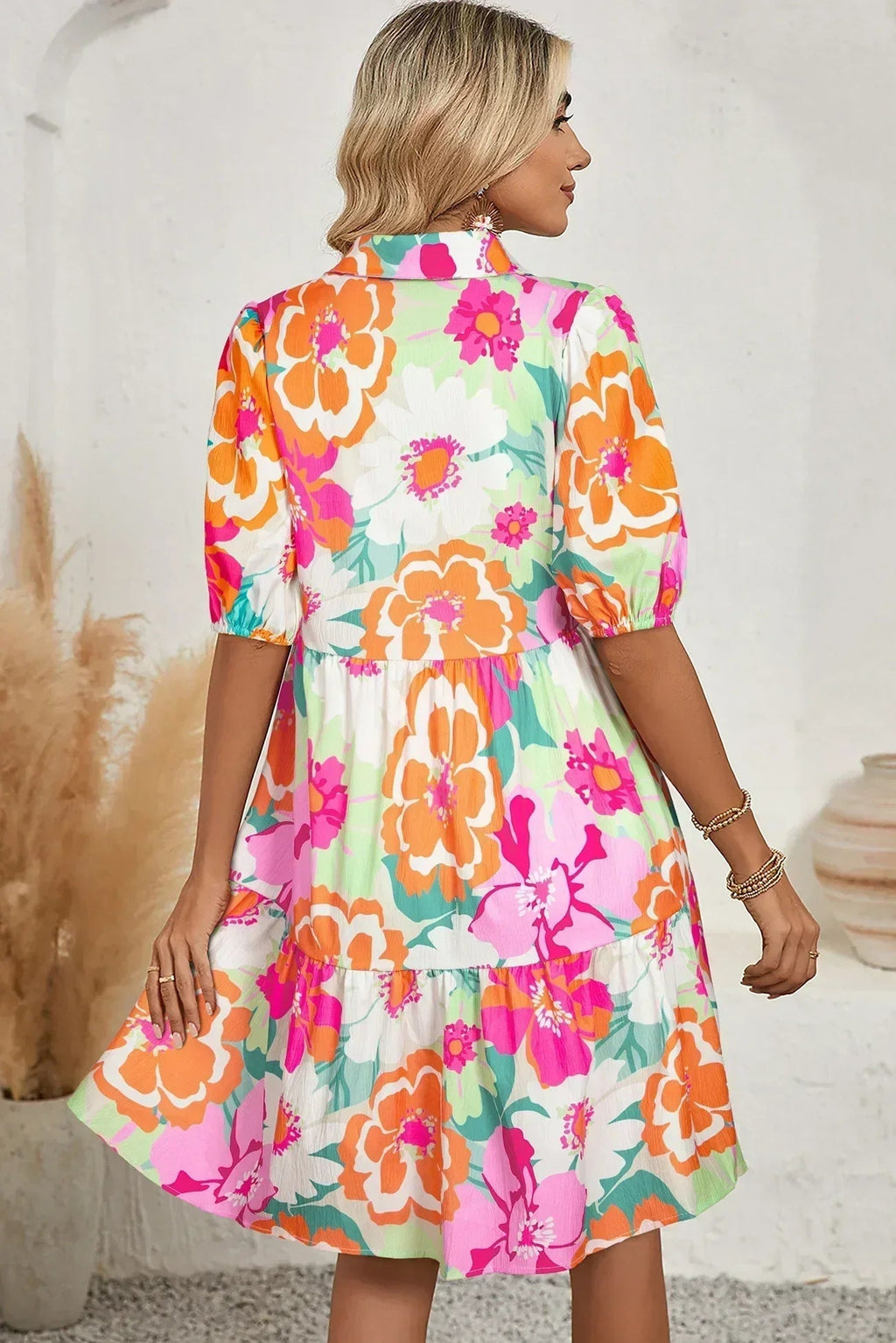 Robe Babydoll Boutonnée à Manches Bouffantes Florales Vertes