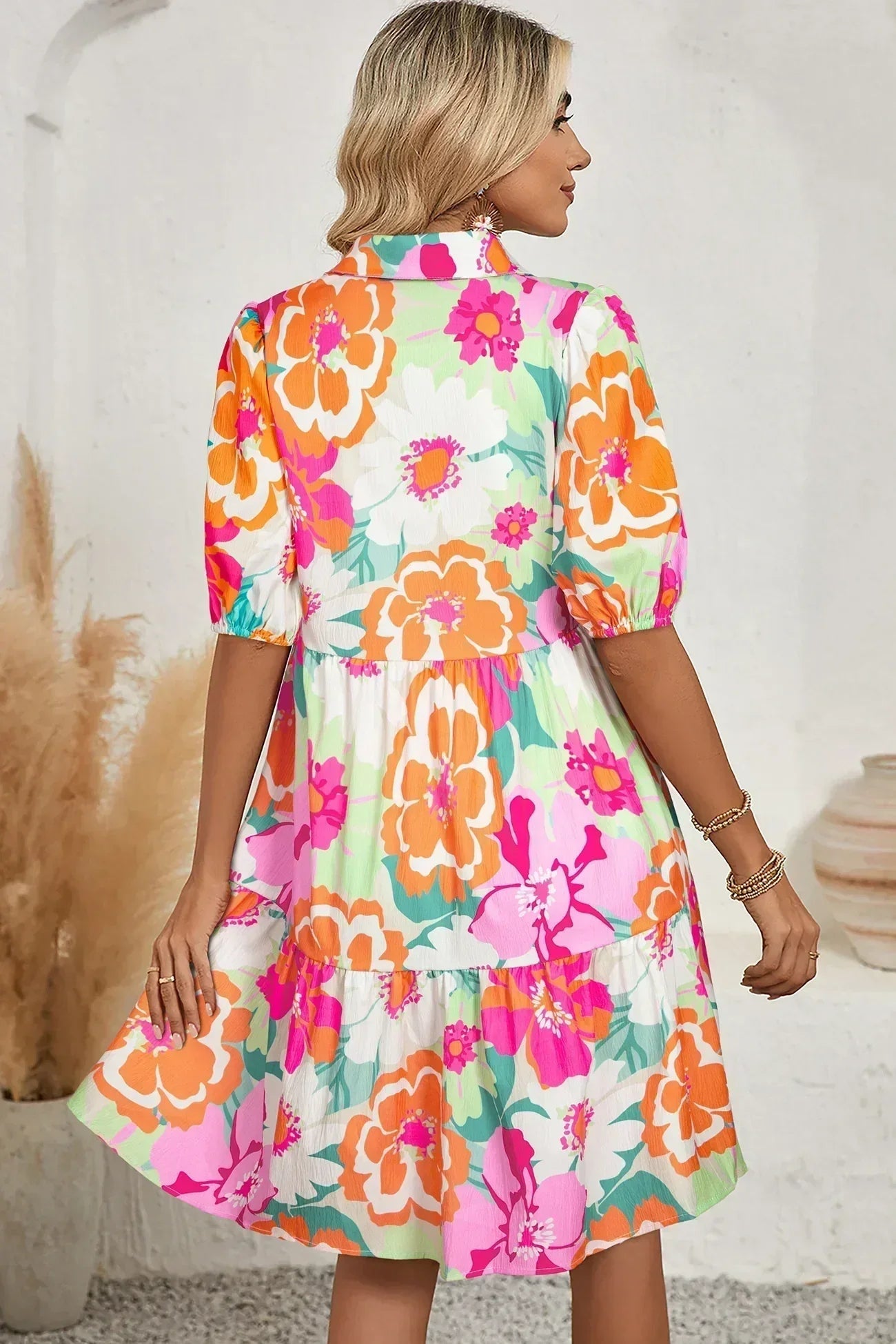 Robe Babydoll Boutonnée à Manches Bouffantes Florales Vertes